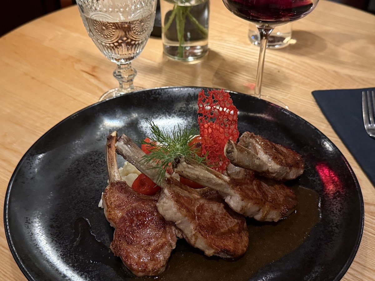 SIXTA — Restaurant